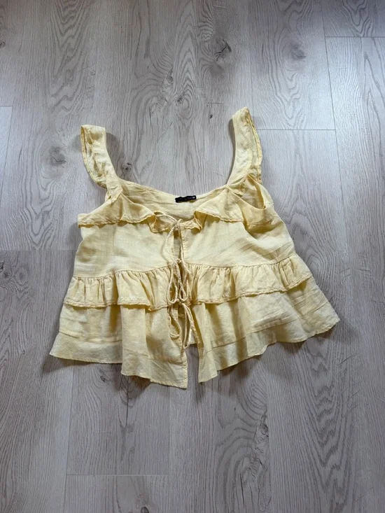 Zara Linen Lace Trim Ruffled Top In Light Yellow Sz. M - Picture 2 of 6